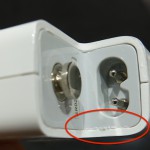 fake-MacBook-power-adapter-with-processing-defect